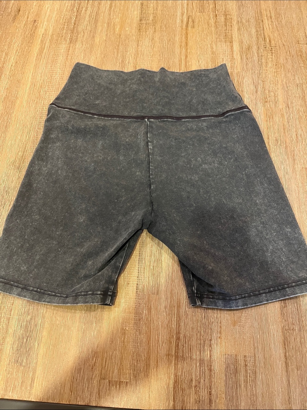 Aerie Bike Shorts - Picture 2 of 6